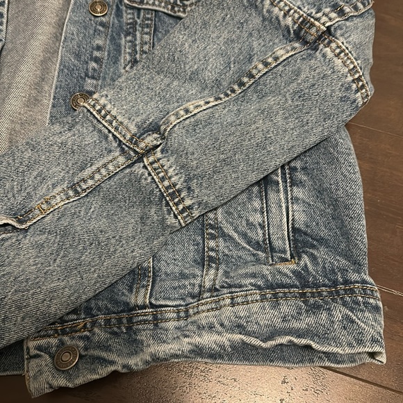 NWOT Jean Jacket - Picture 3 of 9